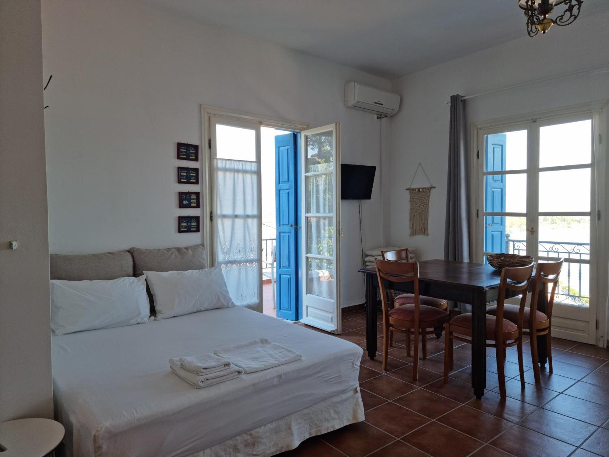 شقة Panoramic View Poros Town المظهر الخارجي الصورة
