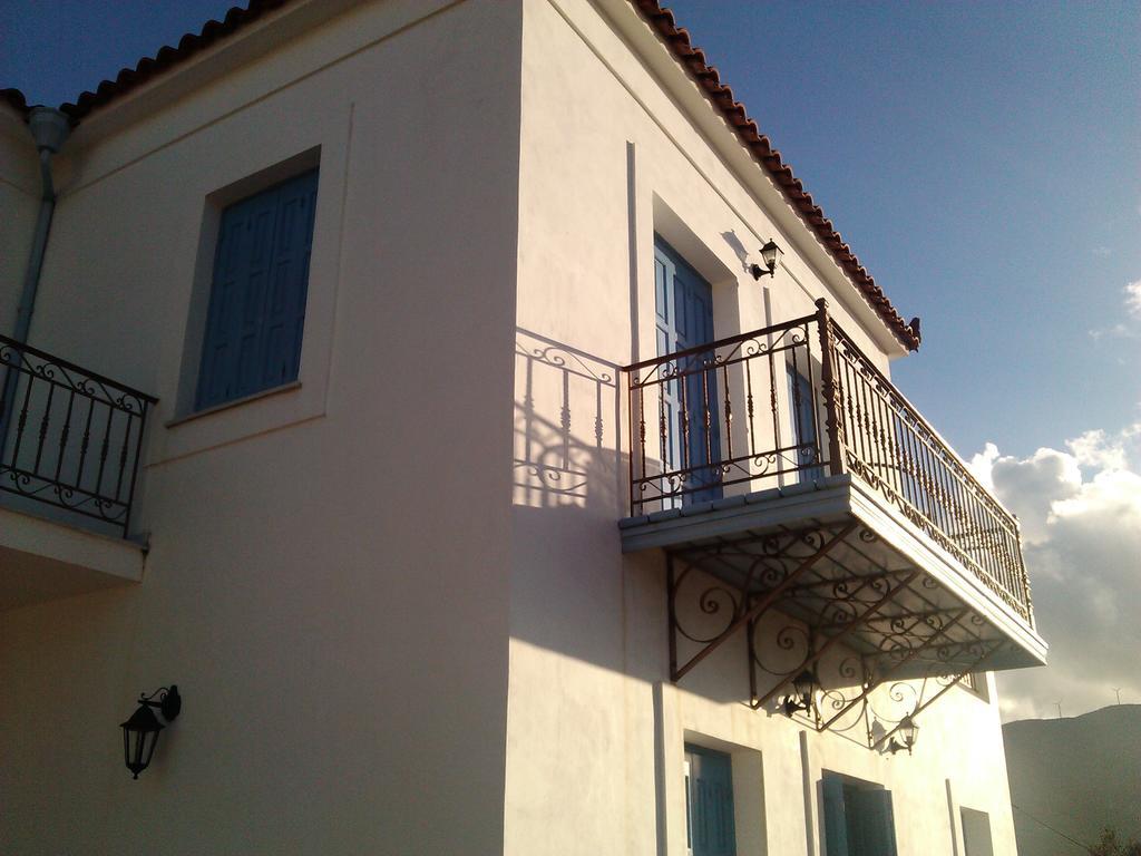 شقة Panoramic View Poros Town المظهر الخارجي الصورة