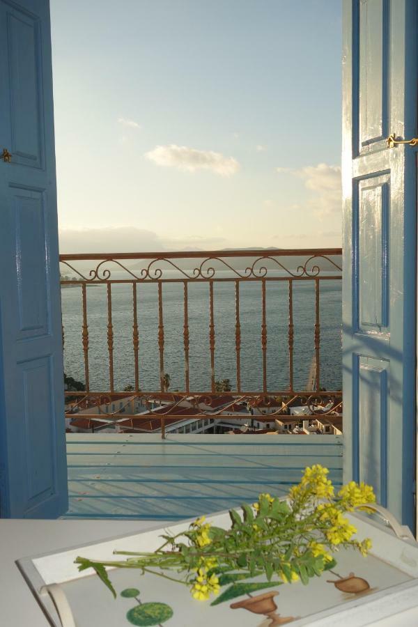 شقة Panoramic View Poros Town المظهر الخارجي الصورة